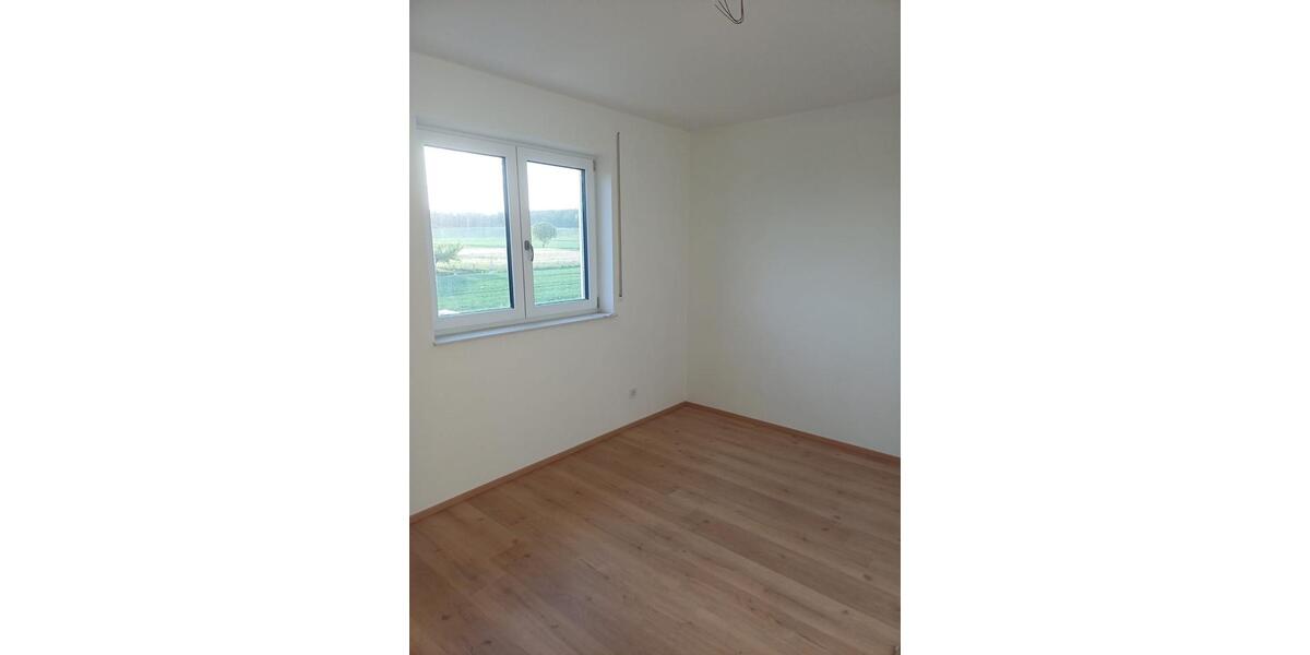 Etagenwohnung Kirchroth - 3 Zimmer, 89 m&sup2;, 975&euro; | Angebot:26644979