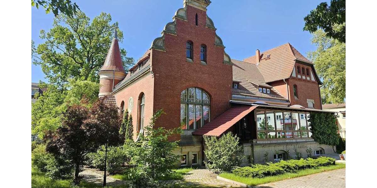 Einfamilienhaus Torgau - 8 Zimmer, 715 m&sup2;, 4.000&euro; | Angebot:25538566