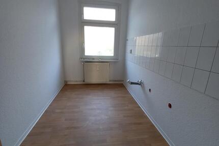Wohnung Demmin - 3 Zimmer, 59 m&sup2;, 400&euro; | Angebot:25901369