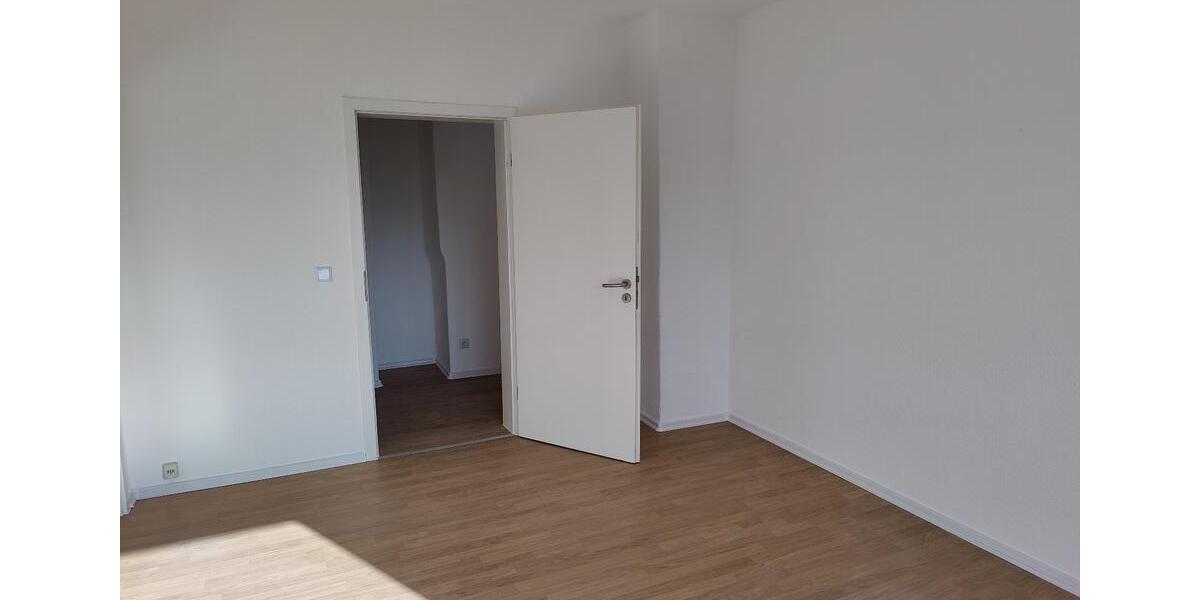 Hochparterre Gröningen - 4 Zimmer, 75 m&sup2;, 450&euro; | Angebot:26017868