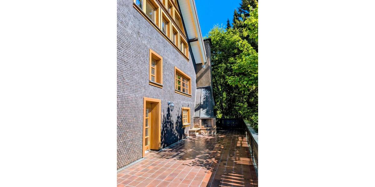 Maisonettenwohnung Dachsberg (Südschwarzwald) - 6 Zimmer, 251 m&sup2;, 2.350&euro; | Angebot:26677332