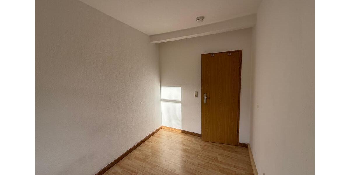 Tolle 3-Raum-DG-Wohnung mit herrlichem Blick über Greiz 3 zimmer