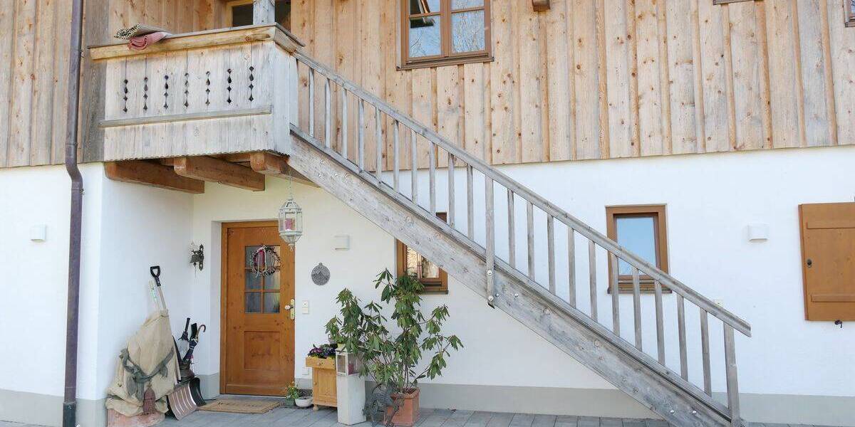 Etagenwohnung Lenggries - 4 Zimmer, 161 m&sup2;, 2.250&euro; | Angebot:26129498