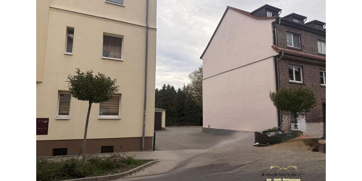 Etagenwohnung Bitterfeld-Wolfen Bitterfeld - 4 Zimmer, 92 m&sup2;, 650&euro; | Angebot:26442517