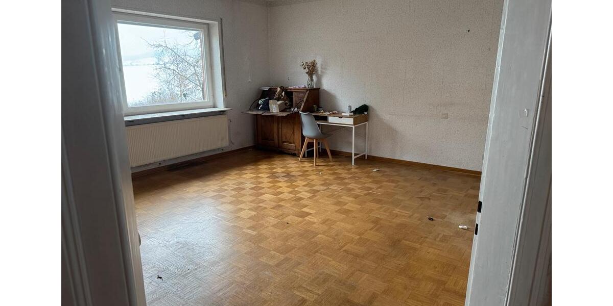 Etagenwohnung Göttingen Oststadt - 4 Zimmer, 120 m&sup2;, 350&euro; | Angebot:25048481