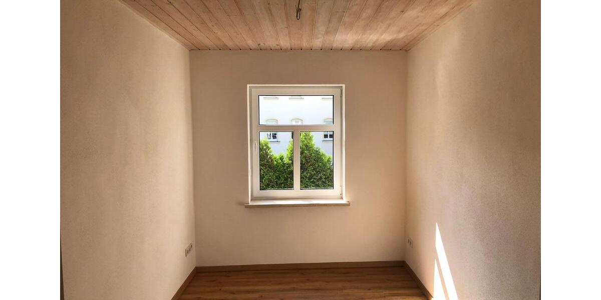 Etagenwohnung Grimma - 4 Zimmer, 106 m&sup2;, 1.170&euro; | Angebot:25055046