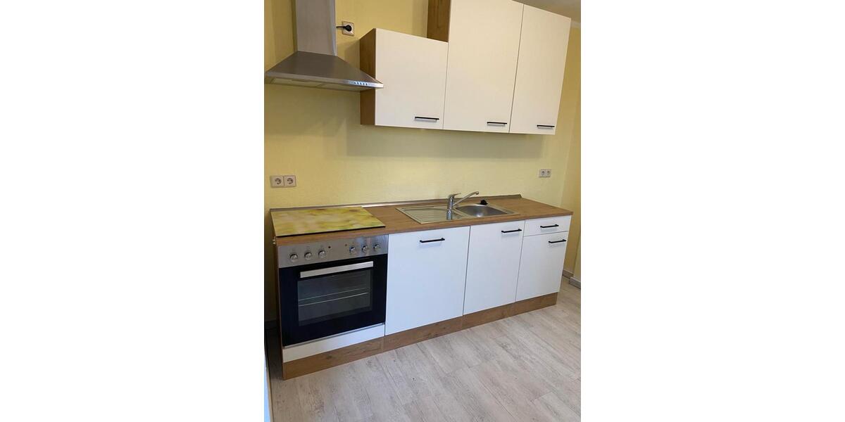 Etagenwohnung Löbau - 2 Zimmer, 80 m&sup2;, 480&euro; | Angebot:24849890