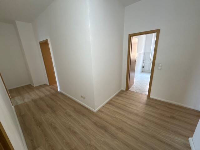 Zimmer Chemnitz Kaßberg - 3 Zimmer, 81 m&sup2;, 450&euro; | Angebot:26290142
