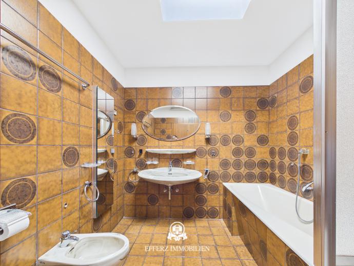 Etagenwohnung Erftstadt - 4 Zimmer, 153 m&sup2;, 1.600&euro; | Angebot:25500382