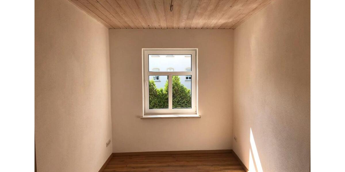 Etagenwohnung Grimma - 4 Zimmer, 106 m&sup2;, 1.170&euro; | Angebot:26066987