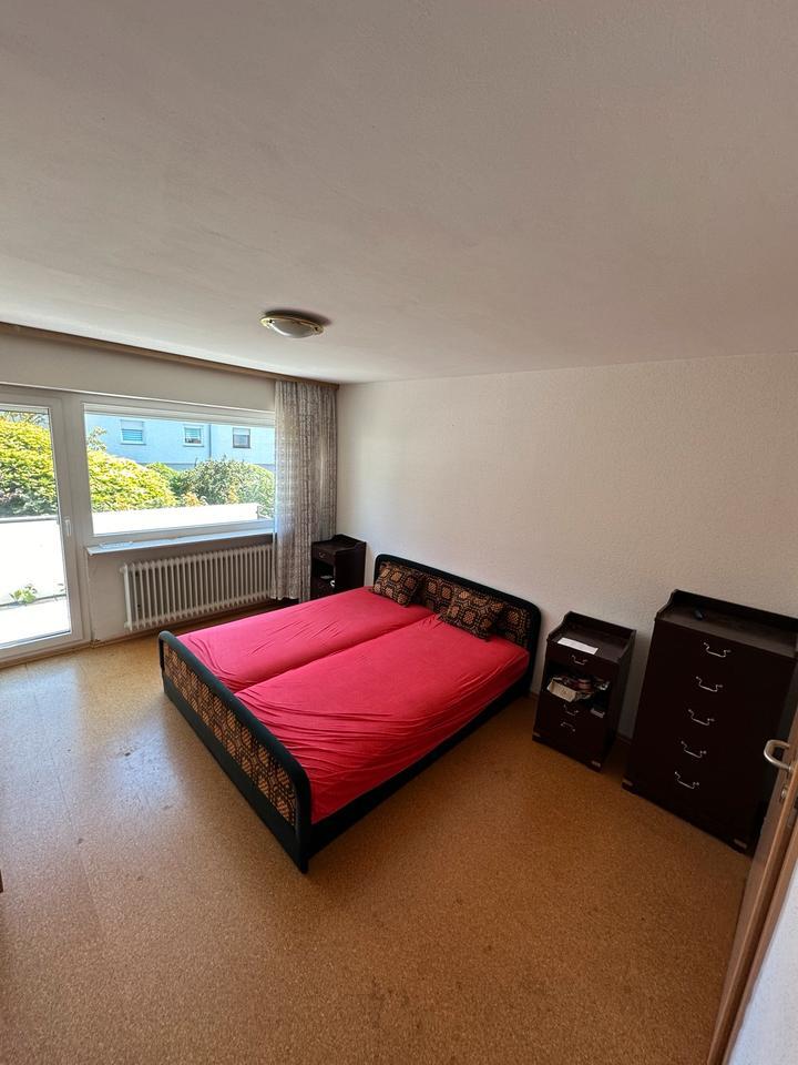 WG-Zimmer 450€ kalt, und FamilienWohnung - Miete auf Anfrage