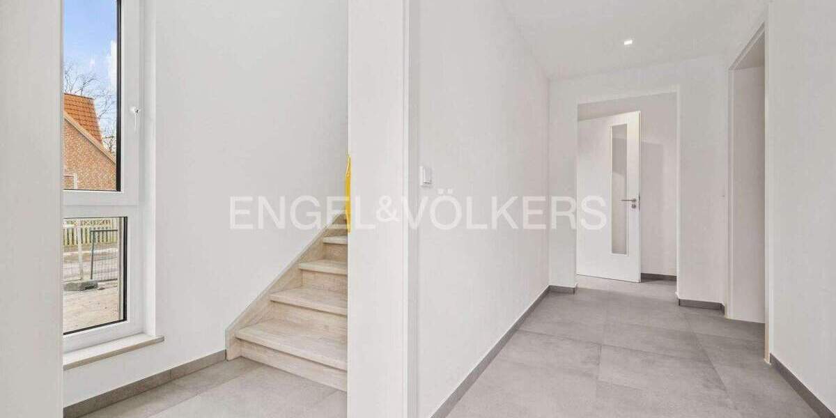 Etagenwohnung Ahrensburg - 3 Zimmer, 110 m&sup2;, 2.650&euro; | Angebot:24796153