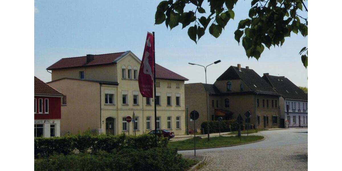 Dachgeschoßwohnung Mirow - 2.5 Zimmer, 64 m&sup2;, 416&euro; | Angebot:23697543