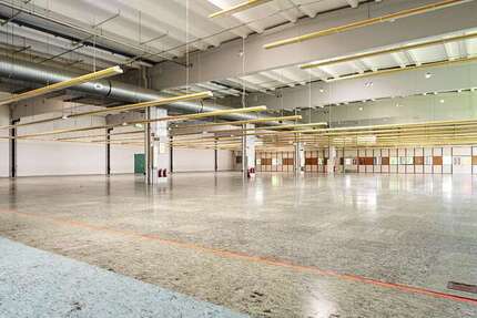 Büro in Augsburg 6.452 € 861 m² zimmer