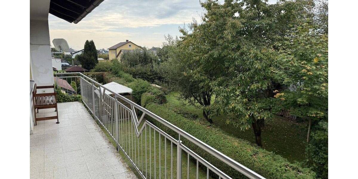 Etagenwohnung Pfatter - 4 Zimmer, 92 m&sup2;, 620&euro; | Angebot:25702556