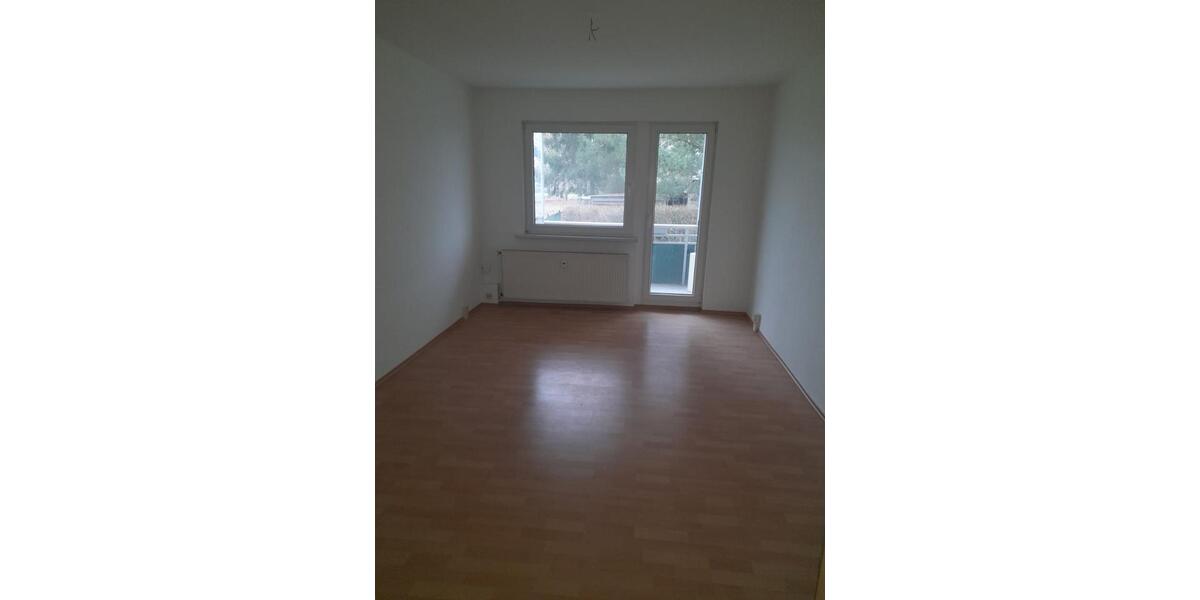 Erdgeschoßwohnung Burg Stargard - 1 Zimmer, 33 m&sup2;, 213&euro; | Angebot:26456350