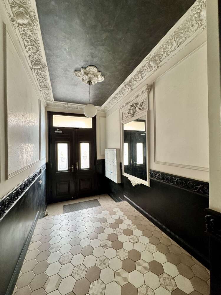 Wohnung zum Mieten in Magdeburg 464 € 58 m²