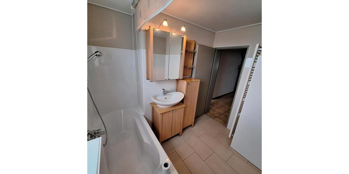 Etagenwohnung Römerberg - 3 Zimmer, 86 m&sup2;, 880&euro; | Angebot:26032354