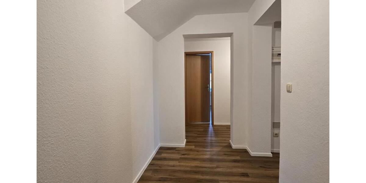 4-Zimmer Wohnung, frisch saniert und bezugsfertig (A1647) 4 zimmer