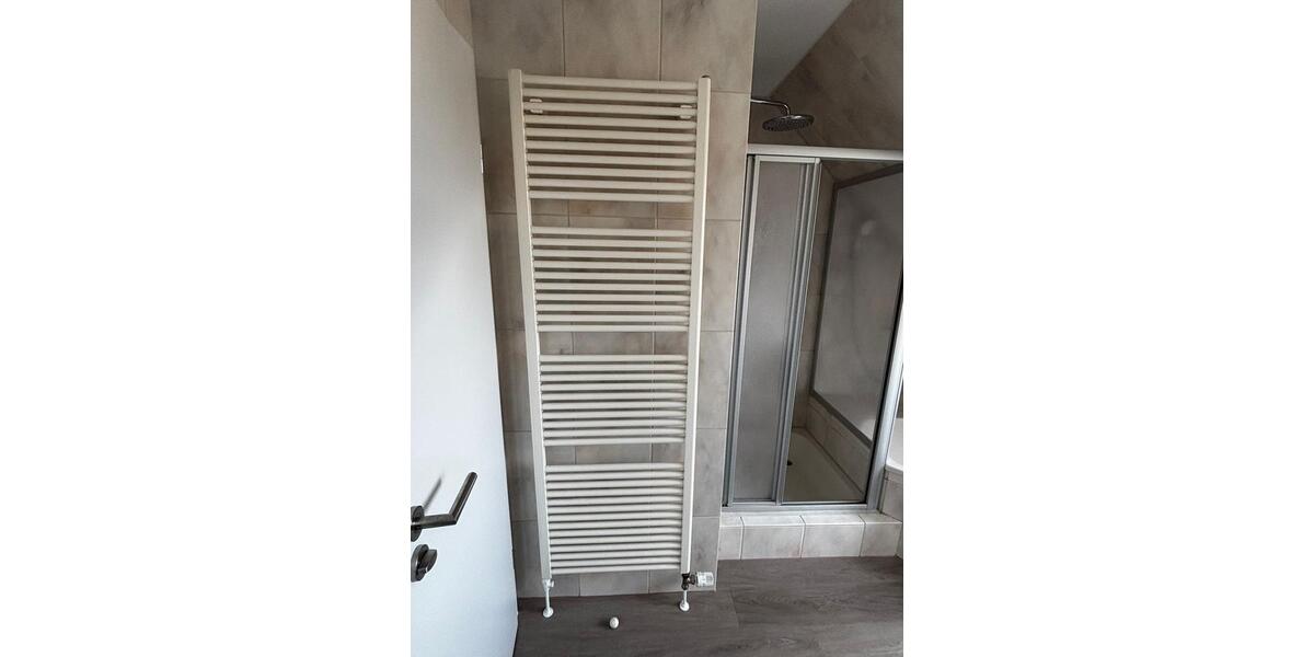 Doppelhaushälfte Zeven - 5 Zimmer, 130 m&sup2;, 1.200&euro; | Angebot:26014403