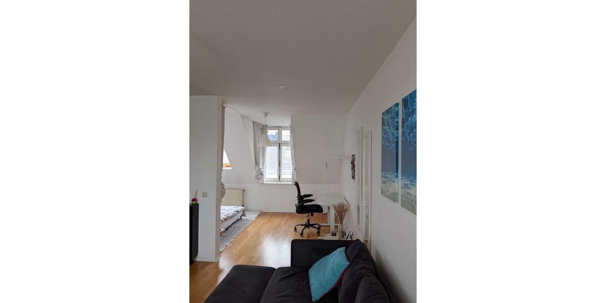 Dachgeschoßwohnung Bonn - 1.5 Zimmer, 62 m&sup2;, 1.500&euro; | Angebot:25257713