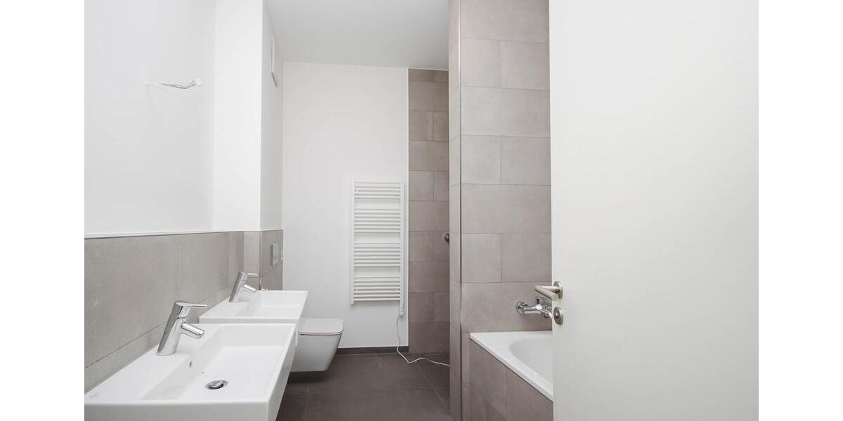 Etagenwohnung Düsseldorf Pempelfort - 5 Zimmer, 134 m&sup2;, 2.600&euro; | Angebot:24803545