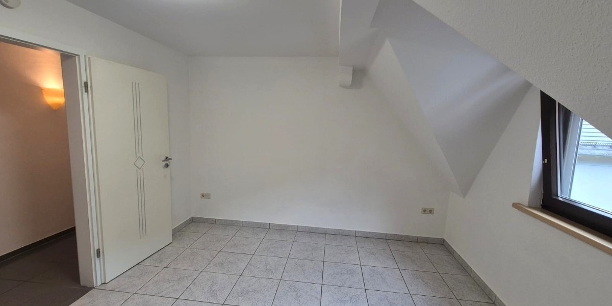 Gepflegte, großzügige 2-Etagen-Wohnung mit Kamin & Carport zu vermieten – wohnen wie im eigenen Haus - Maisonettenwohnung Gonbach Rheinland-Pfalz | Angebot:24409001