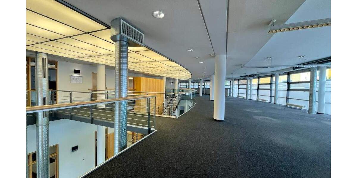 Große Gewerbeeinheit im Zentrum von Merseburg, Top Lage in hochfrequentierter Fußgängerzone! zimmer