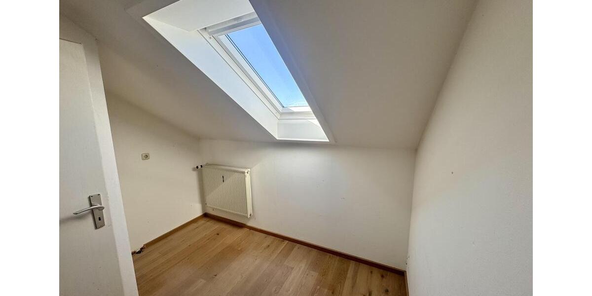 Dachgeschoßwohnung Bad Wörishofen - 3.5 Zimmer, 85 m&sup2;, 850&euro; | Angebot:26285318