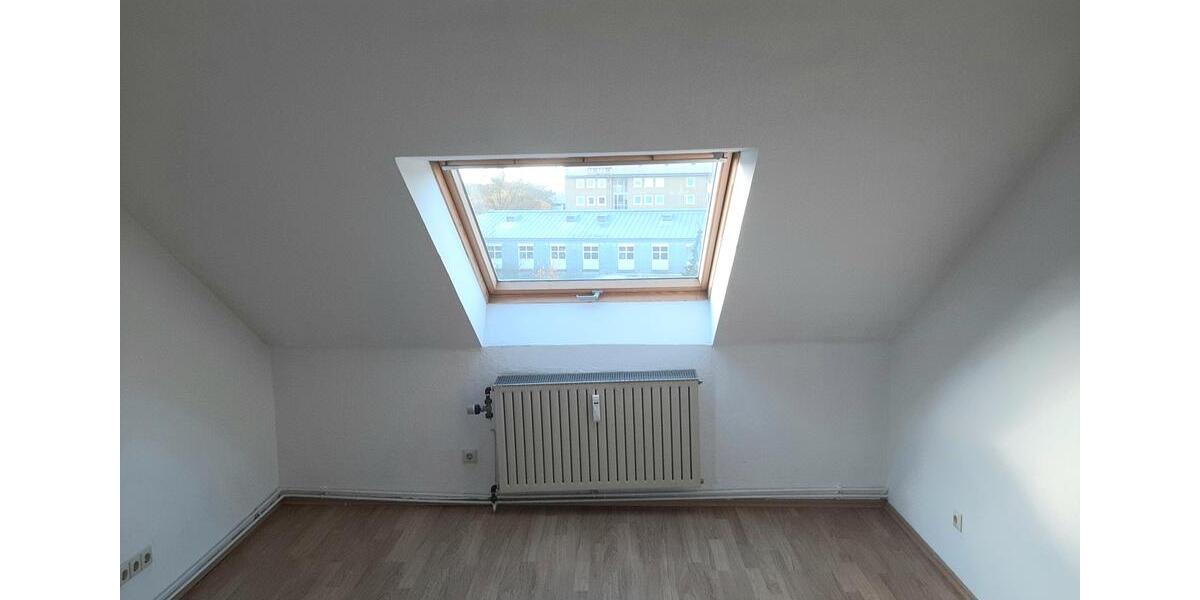 Dachgeschoßwohnung Wolfsburg Almke - 3 Zimmer, 84 m&sup2;, 530&euro; | Angebot:25398184