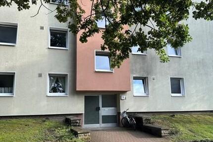 Modernisierte 3- Zimmerwohnung in zentraler Lage zimmer
