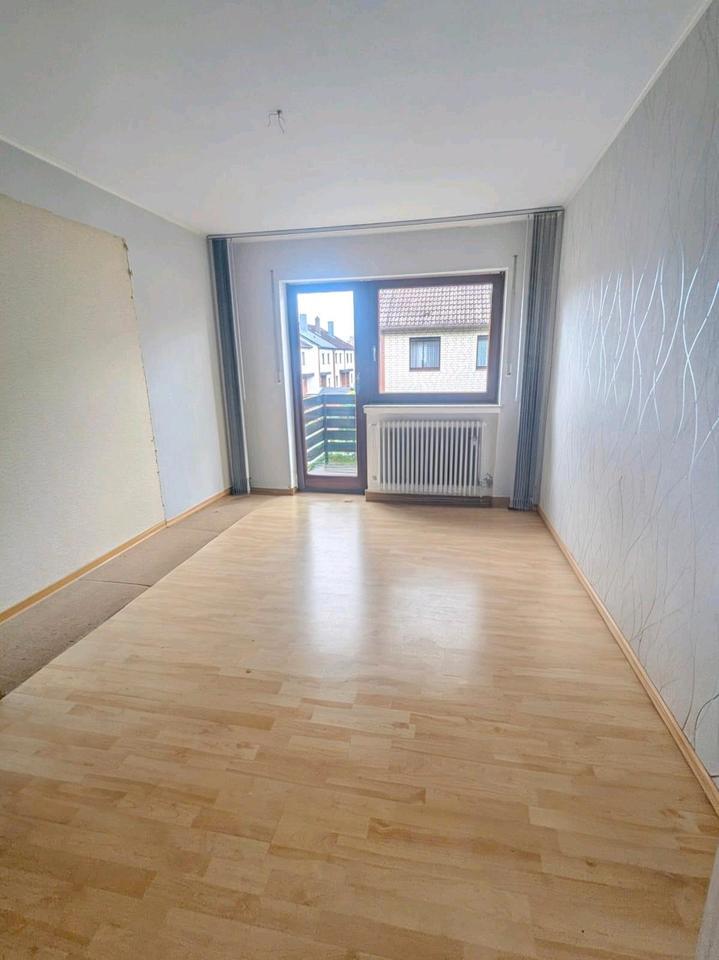 Reihenmittelhaus in zentraler, ruhiger Lage von Lehrte zimmer