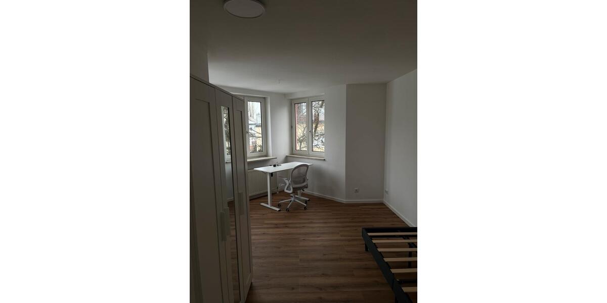 Etagenwohnung Bayreuth Altstadt - 4 Zimmer, 86 m&sup2;, 1.600&euro; | Angebot:24818507