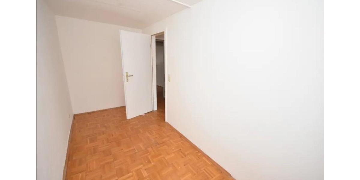 Etagenwohnung Rochlitz - 4 Zimmer, 98 m&sup2;, 725&euro; | Angebot:25366571