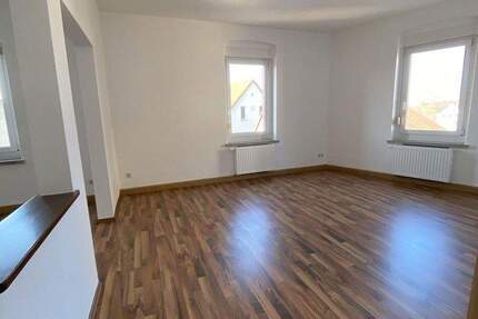 Wohnung Altenburg - 4 Zimmer, 100 m&sup2;, 550&euro; | Angebot:25143840