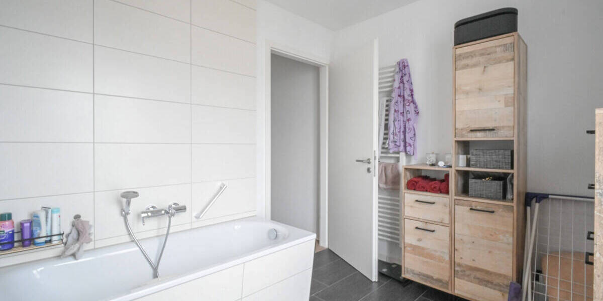 Etagenwohnung Rödermark Ober-Roden - 4 Zimmer, 128 m&sup2;, 1.525&euro; | Angebot:26798329