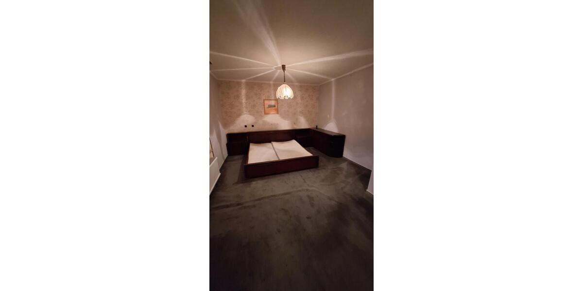 Wohnen auf Zeit Pulheim - 5 Zimmer, 150 m&sup2;, 1.300&euro; | Angebot:24625752