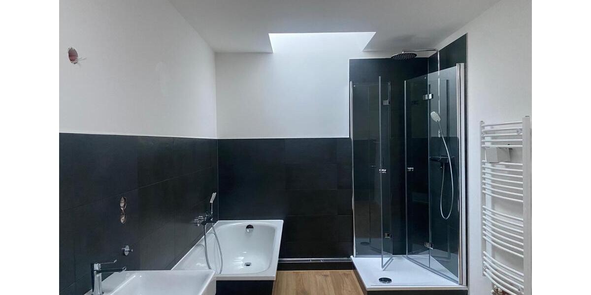 Dachgeschoßwohnung Berlin Mitte - 2.5 Zimmer, 137 m&sup2;, 2.900&euro; | Angebot:24847053