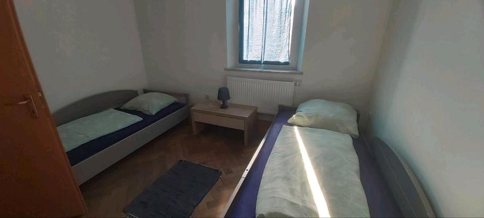 Wohnen auf Zeit Baudenbach - 2 Zimmer, 60 m&sup2;, 20&euro; | Angebot:25969741