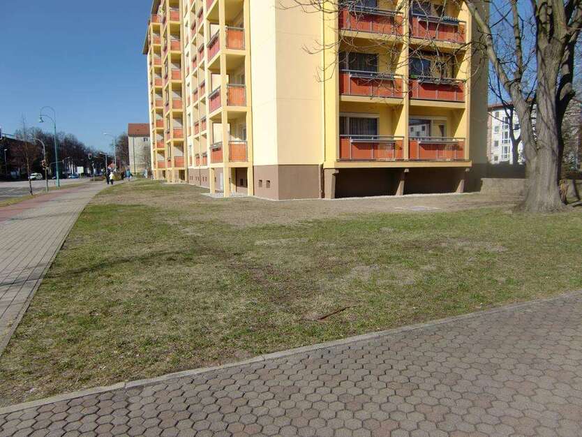 Wohnung zum Mieten in Hoyerswerda 187 € 32.2 m² 1 zimmer