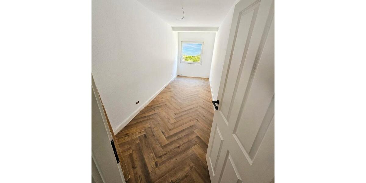 Wohnen auf Zeit Frankfurt am Main Ostend - 5 Zimmer, 94 m&sup2;, 560&euro; | Angebot:26486210