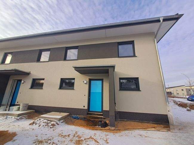 Doppelhaushälfte Brandenburg an der Havel / Neuschmerzke Neustadt - 4 Zimmer, 127 m&sup2;, 1.600&euro; | Angebot:25697031