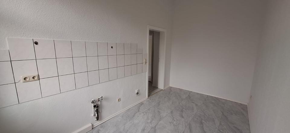 Hochparterre Werdau - 1.5 Zimmer, 45 m&sup2;, 230&euro; | Angebot:26643594