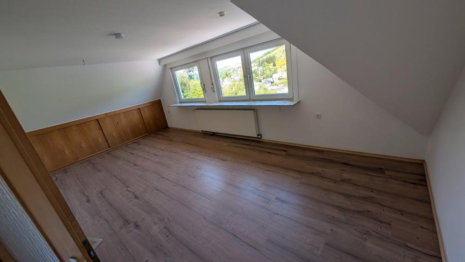 Etagenwohnung Bestwig - 3 Zimmer, 69 m&sup2;, 475&euro; | Angebot:26693990