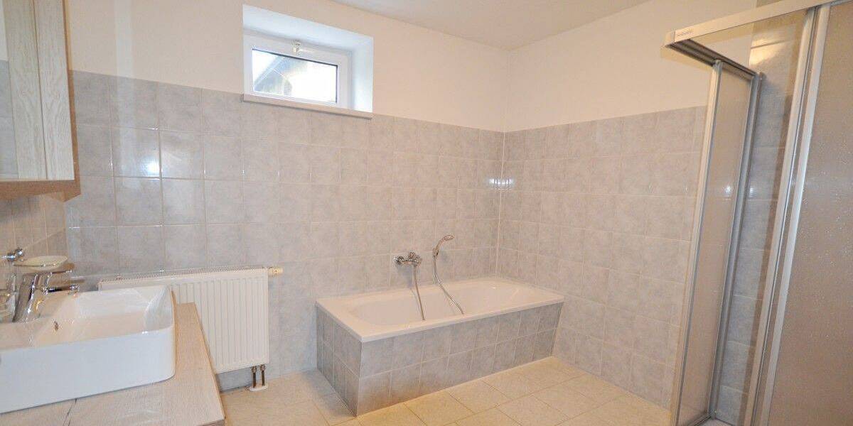 Etagenwohnung Marlow Ehmkenhagen - 3 Zimmer, 80 m&sup2;, 560&euro; | Angebot:26787783
