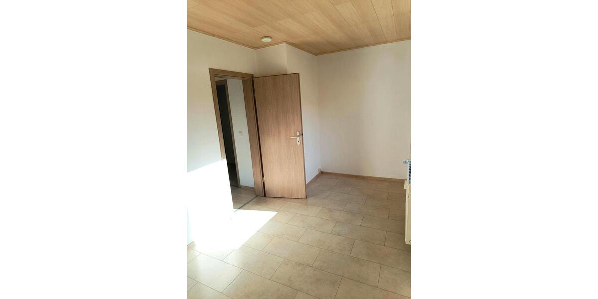 Erdgeschoßwohnung Olbernhau - 3 Zimmer, 68 m&sup2;, 390&euro; | Angebot:25291763