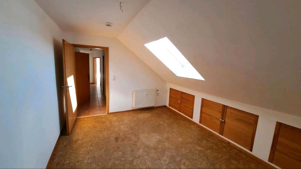 Dachgeschoßwohnung Lützow - 4 Zimmer, 78 m&sup2;, 849&euro; | Angebot:25793643