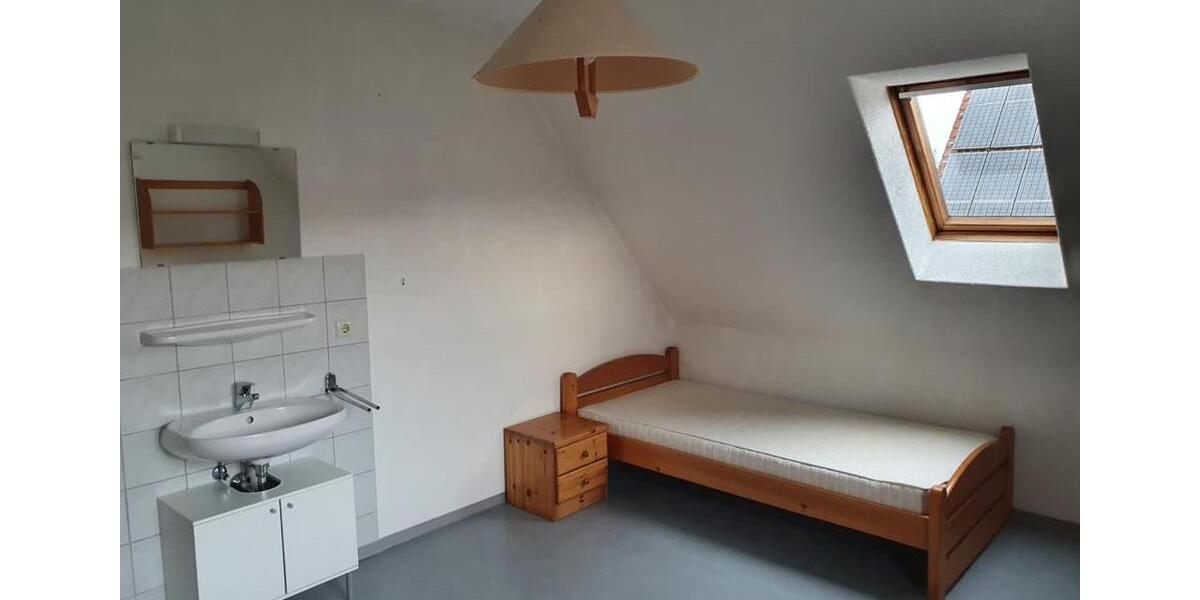 Einfamilienhaus Weidenbach - 11 Zimmer, 249 m&sup2;, 1.950&euro; | Angebot:25805347