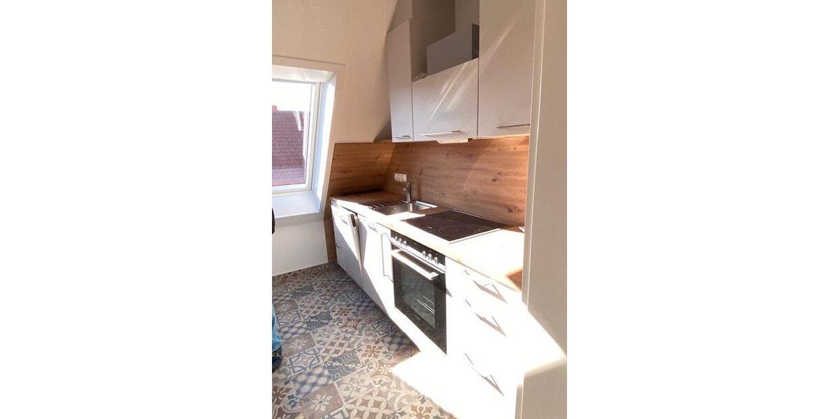 Dachgeschoßwohnung Karlsburg - 4 Zimmer, 94 m&sup2;, 1.000&euro; | Angebot:26638593