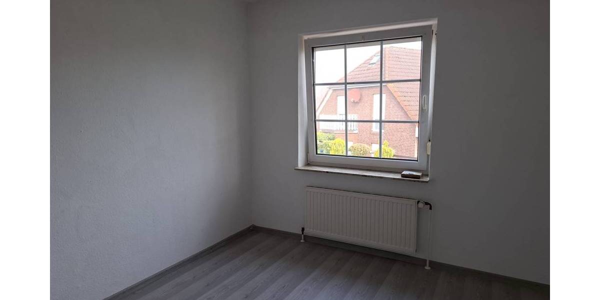 Etagenwohnung Schortens Ostiem - 3 Zimmer, 90 m&sup2;, 690&euro; | Angebot:26036650
